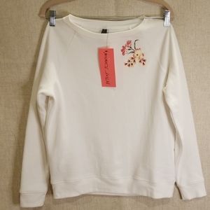 💥Betsey Johnson Sweatshirt NWT